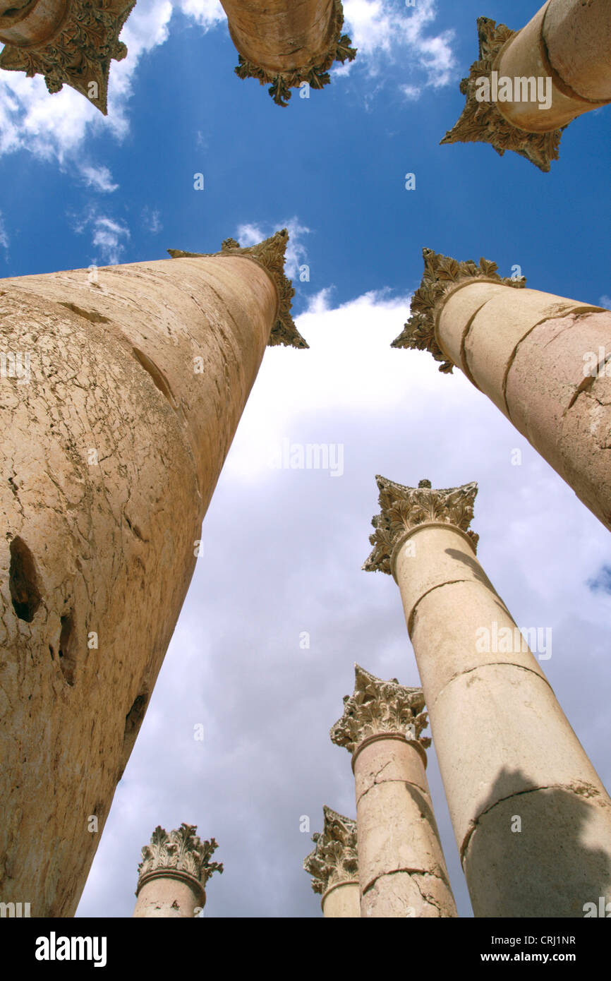 view at the zenith through the colums of the temple of Artemis in ancient city of Jerash, Jordan, Jerash Stock Photo