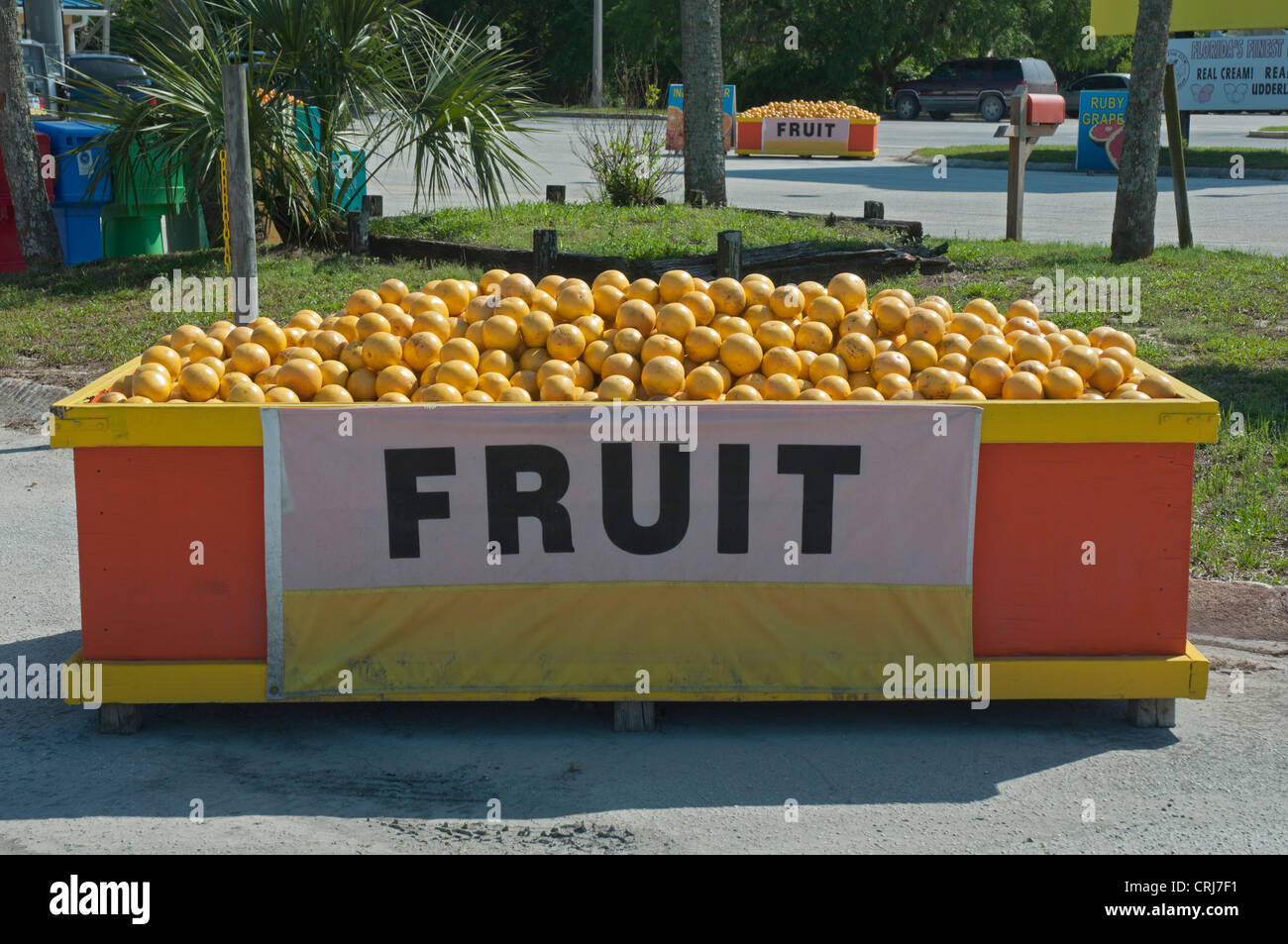 Fruit fruits stand hires stock photography and images Alamy