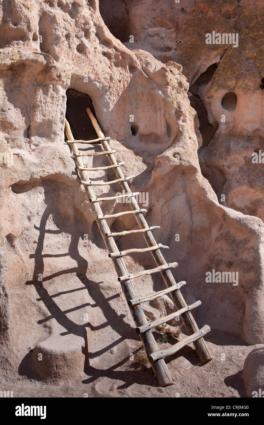 Ancestral Pueblo cave dwellings in Bandelier National Monument, New Mexico Stock Photo