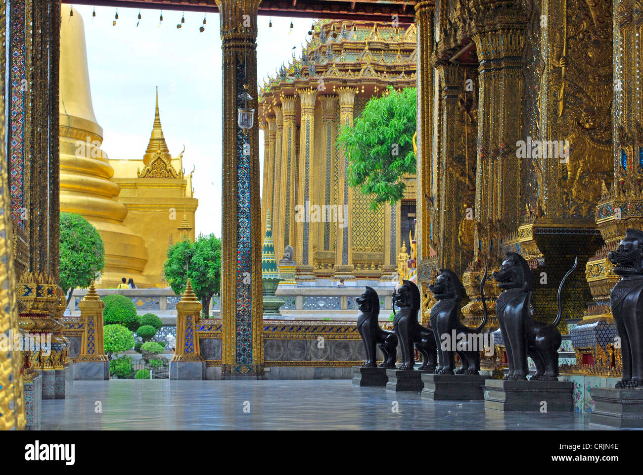 golden Chedi (Phra Sri Ratana) at the Wat Phra Kaeo, Grand Palace, Thailand, Bangkok Stock Photo