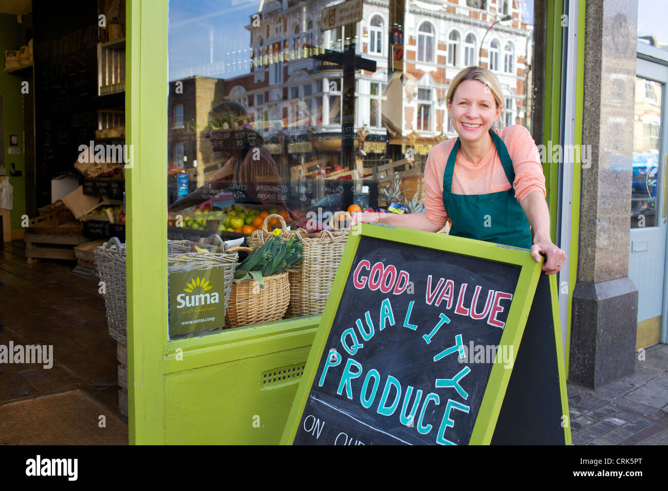 Grocer hires stock photography and images Alamy