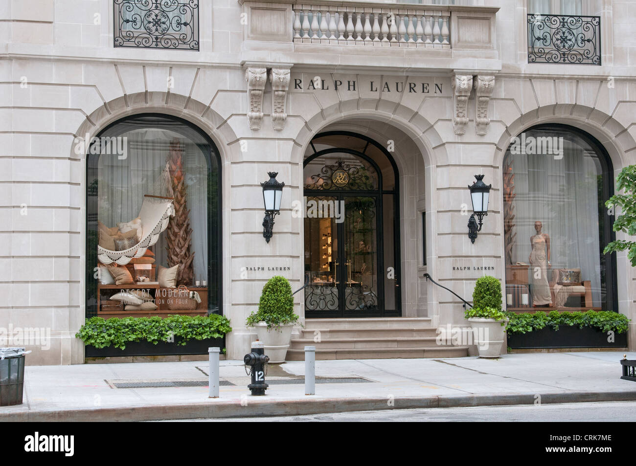 NYC: Ralph Lauren Flagship Store, 72nd street facade :: Palatial