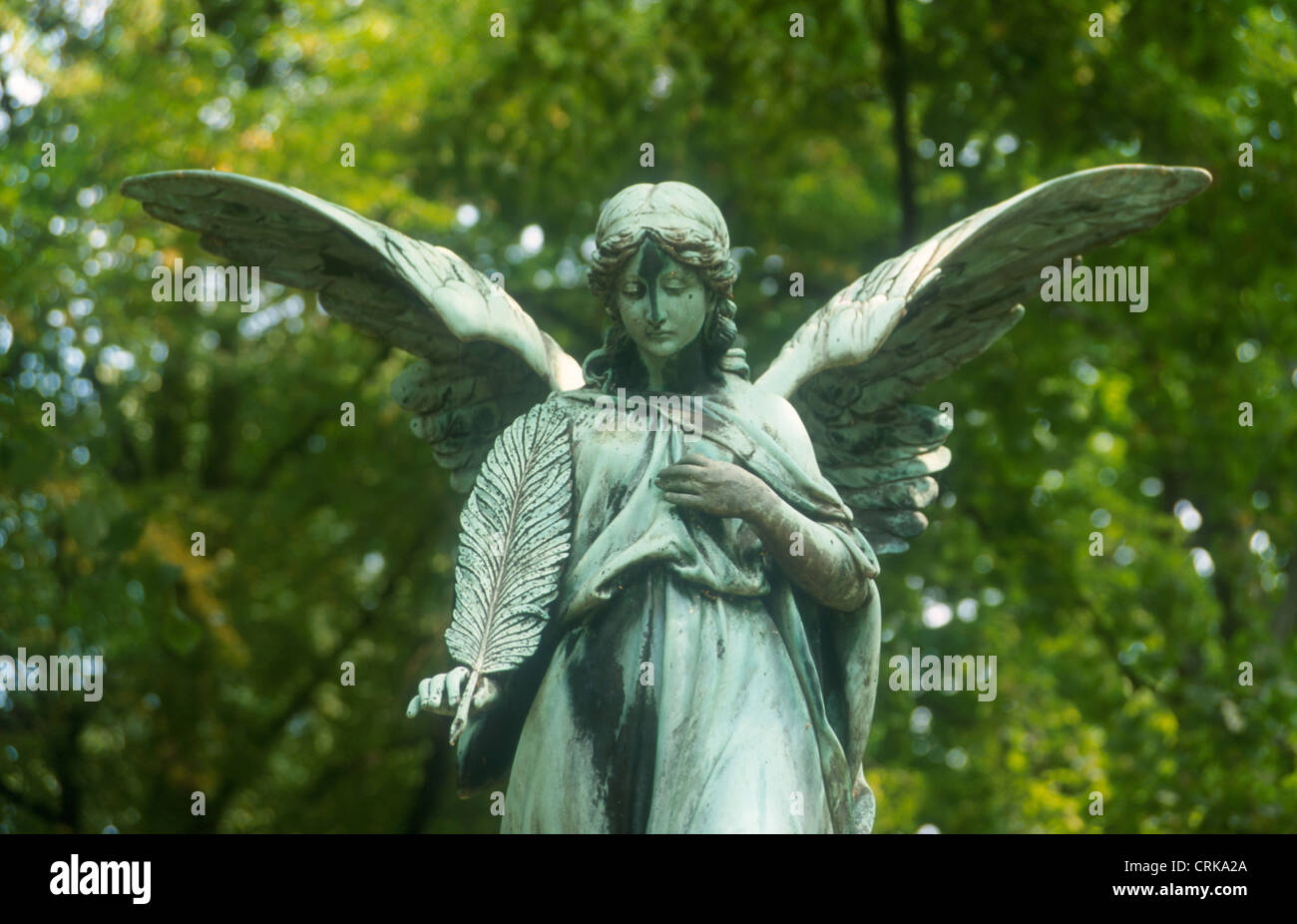 Angel statue in cemetery in Berlin Stock Photo Alamy