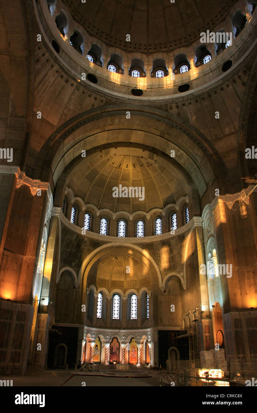 Interior cathedral saint sava belgrade hi-res stock photography and images  - Alamy