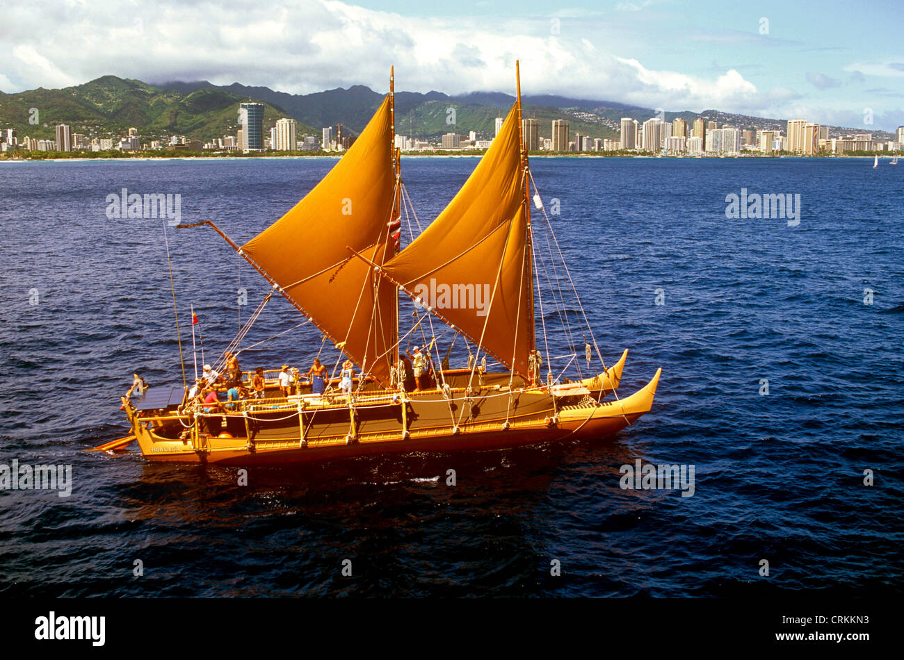 Hokulea sailing off Waikiki, Oahi, Hawaii Stock Photo Alamy