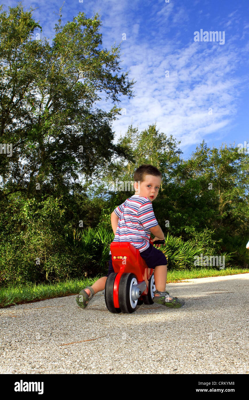 little toy motorbikes
