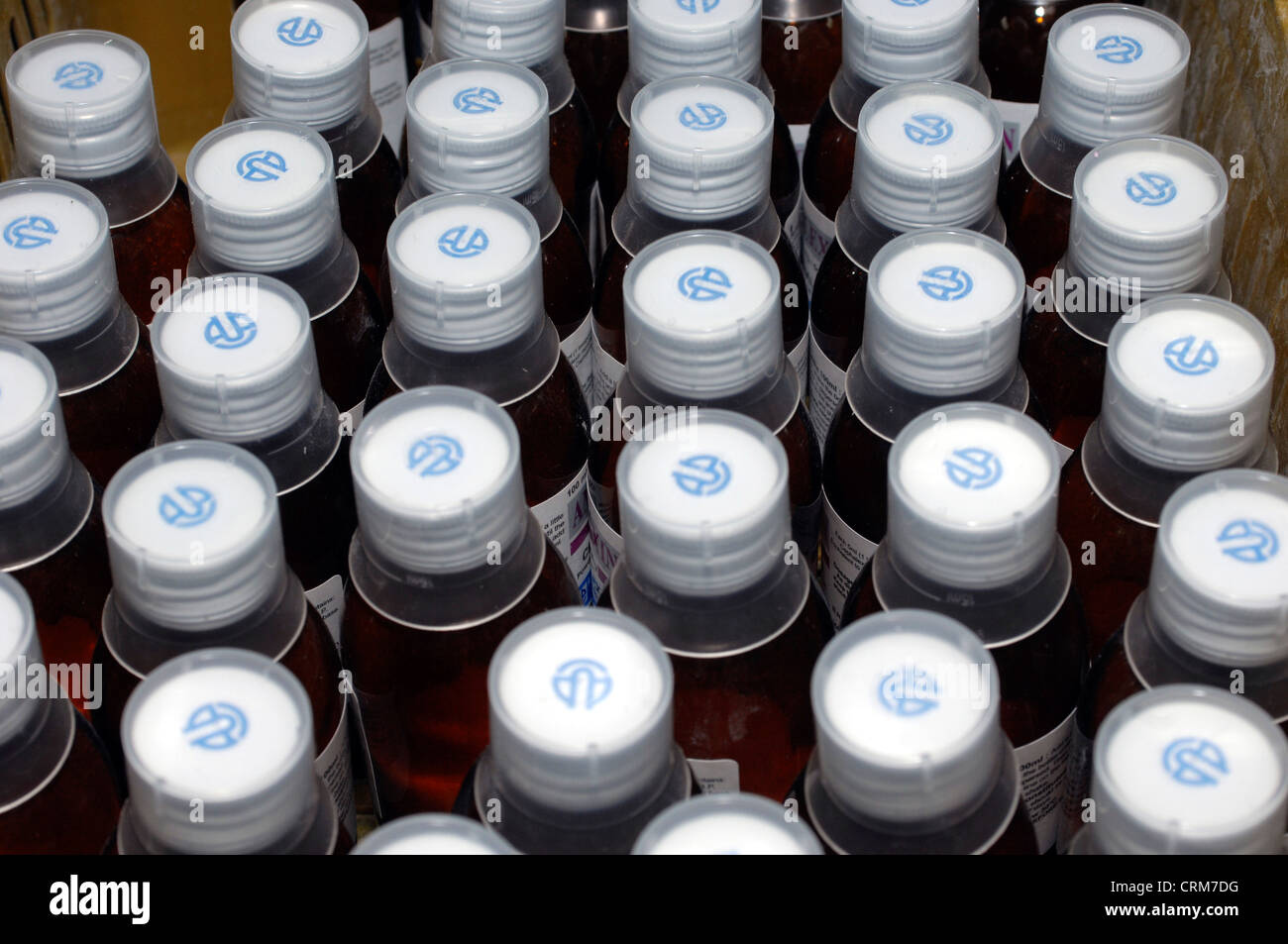 Plastic medical bottles hires stock photography and images Alamy
