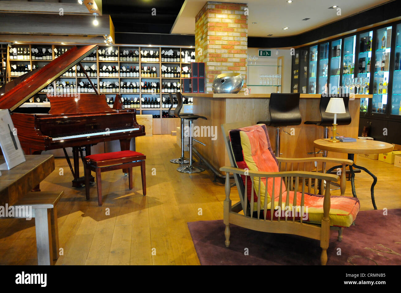 Wimbledon Wine Cellar, Wine Shop, London, England, UK Stock Photo Alamy