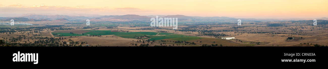 Panorama of the Australian countryside around the Hunter Valley at sunset Stock Photo