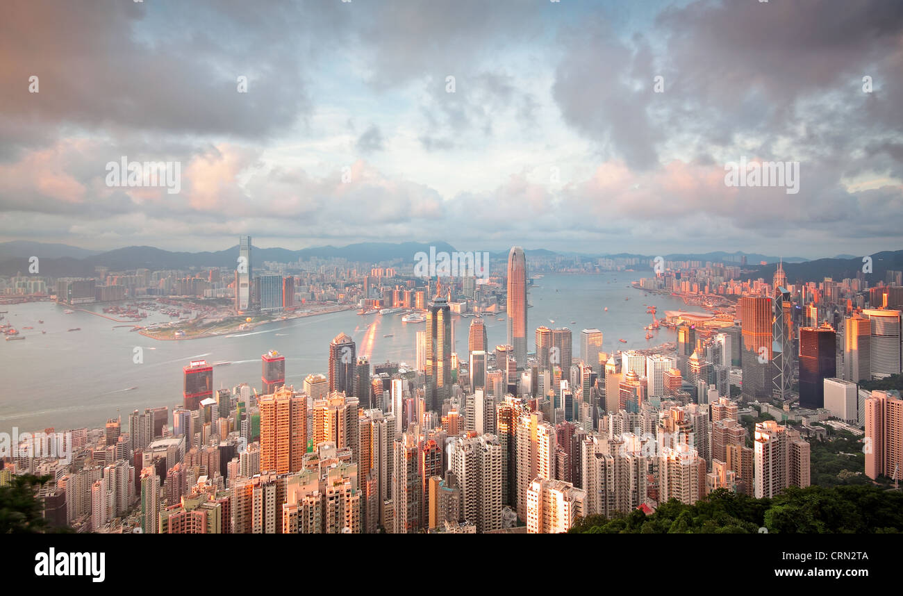 Hong Kong skyline from Victoria Peak at sunrise Stock Photo - Alamy