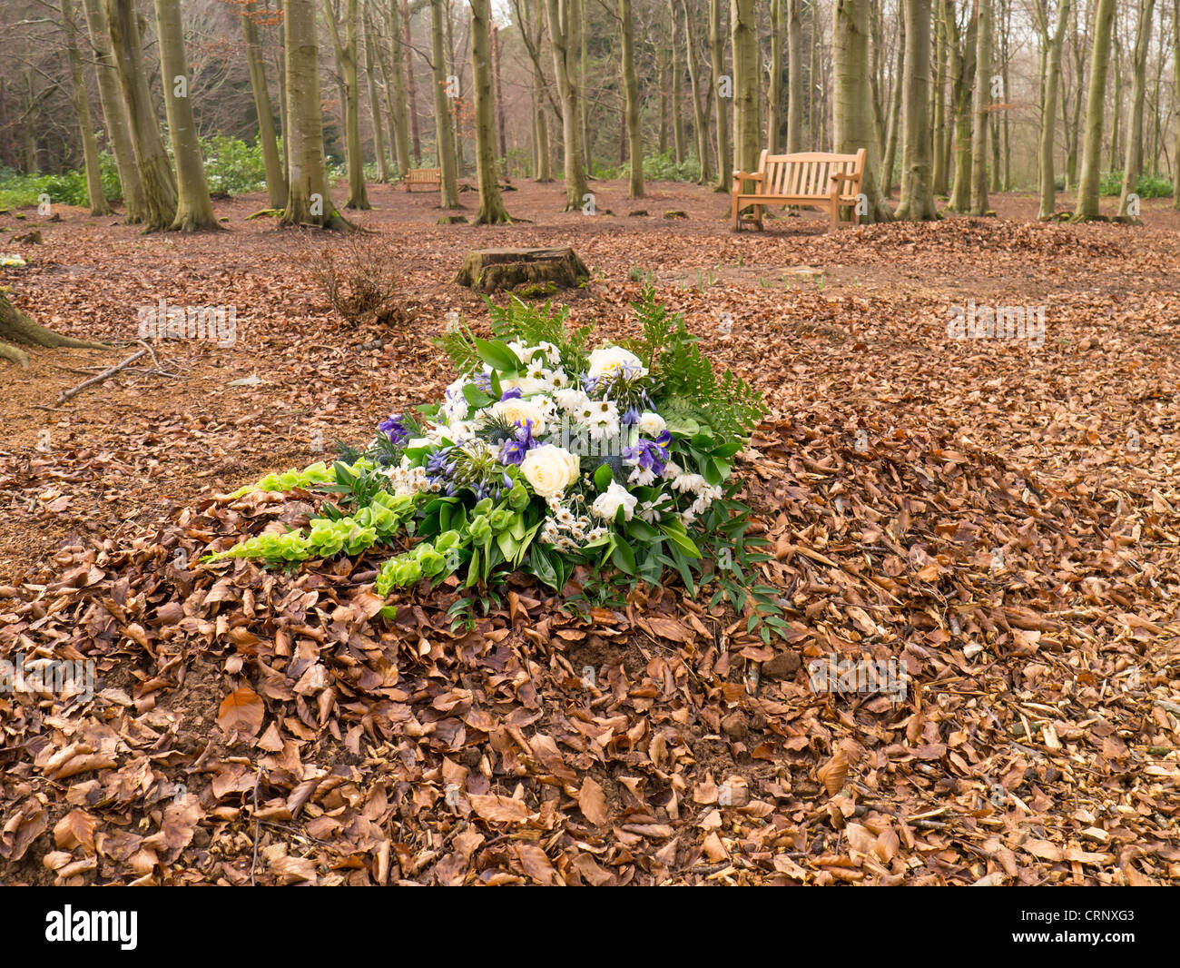 Flowers On A Grave Stock Photos & Flowers On A Grave Stock Images Alamy