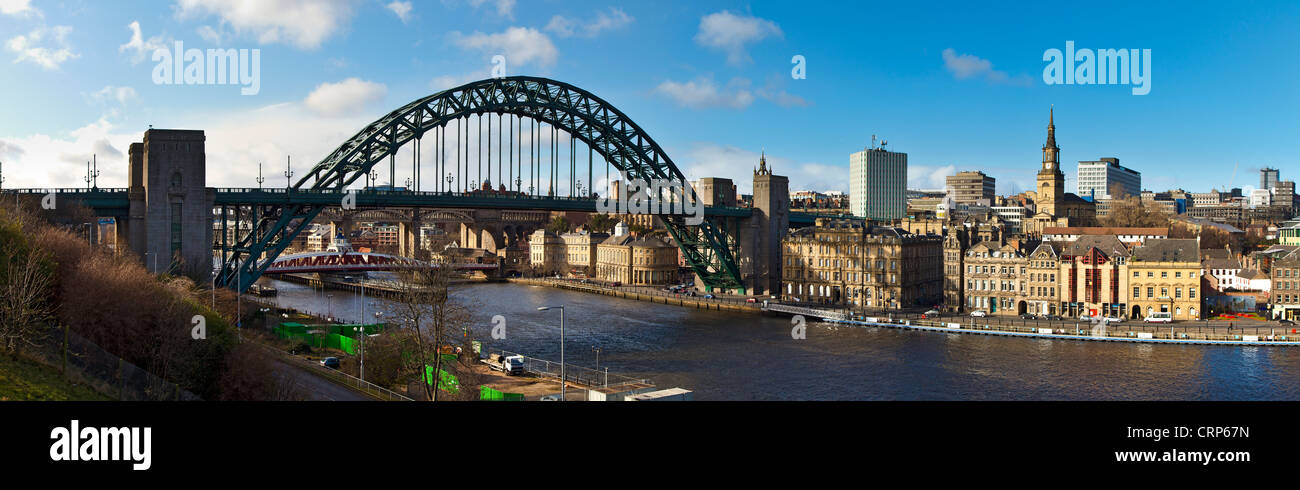 Panoramic view from Gateshead on the south bank of the River Tyne of the Tyne Bridge and Newcastle Quayside. Stock Photo