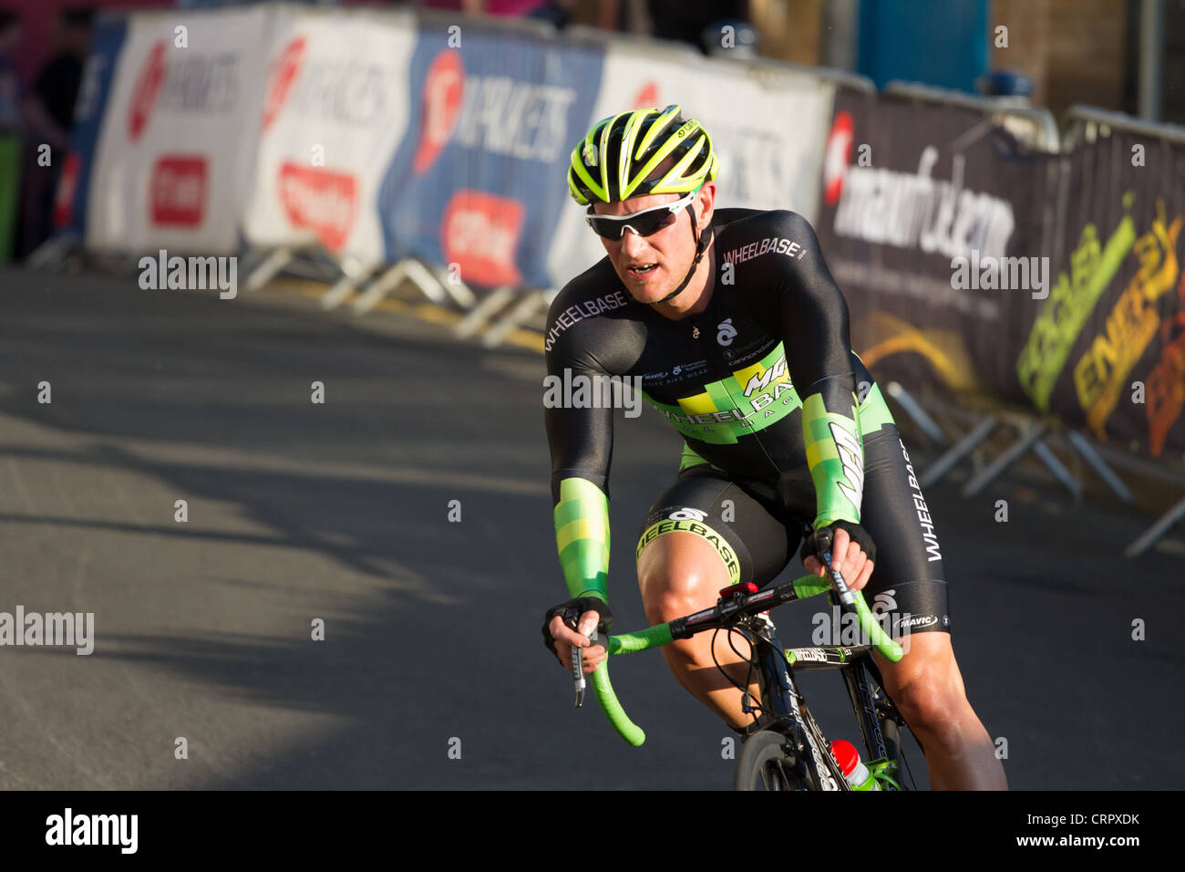 Single cycle hi-res stock photography and images - Alamy