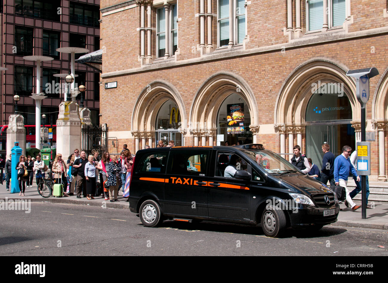 Taxi rank queue at London Liverpool Street railway station. UK. Stock Photo
