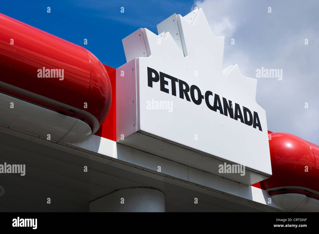 Gas station montreal hires stock photography and images Alamy