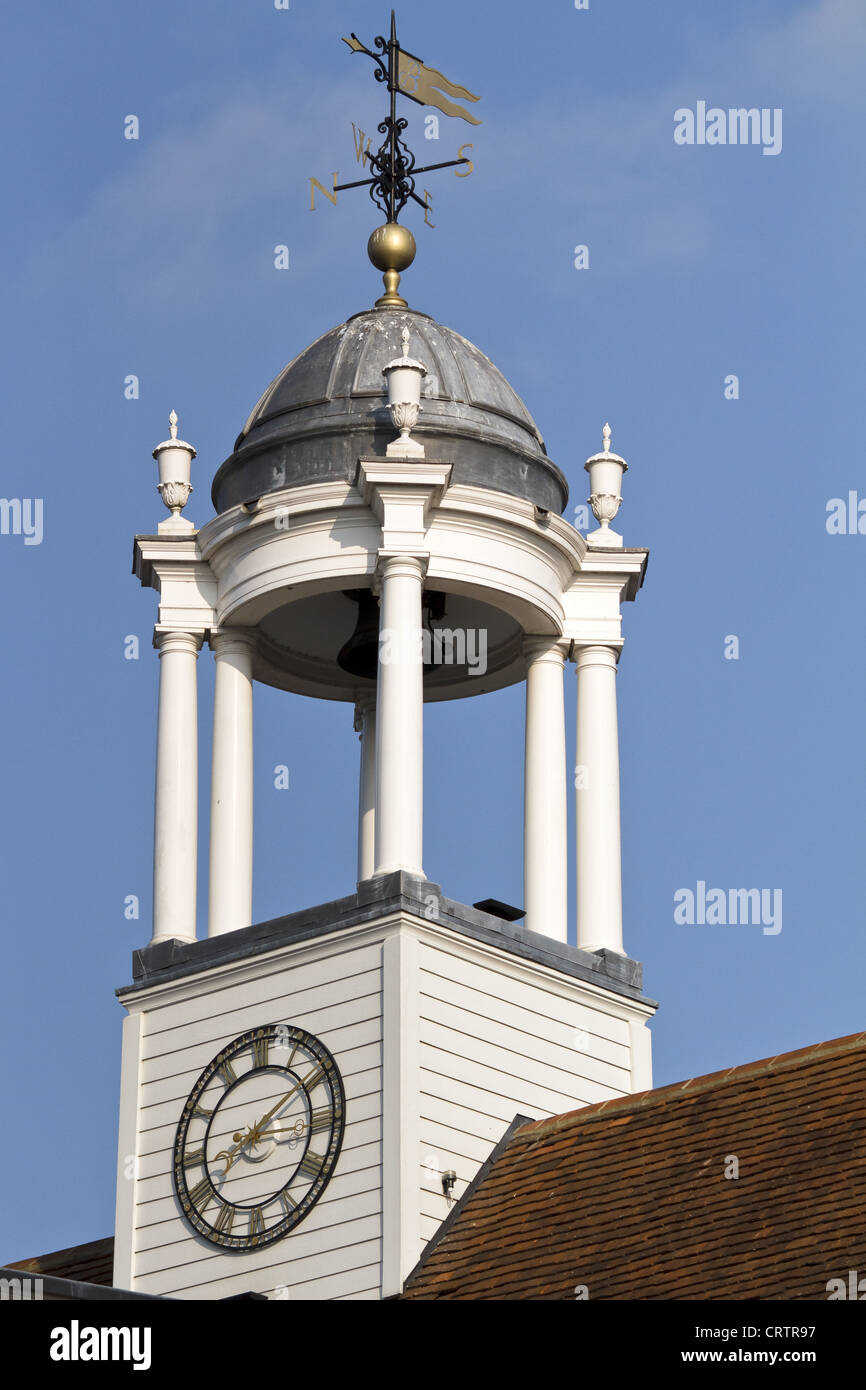 Winchester clock hires stock photography and images Alamy