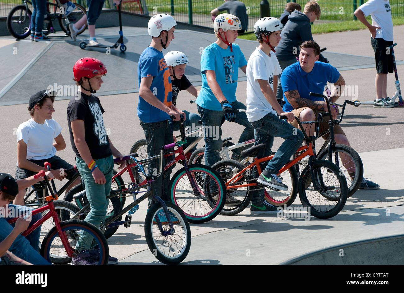 bmx riders in urban skate park Stock Photo - Alamy