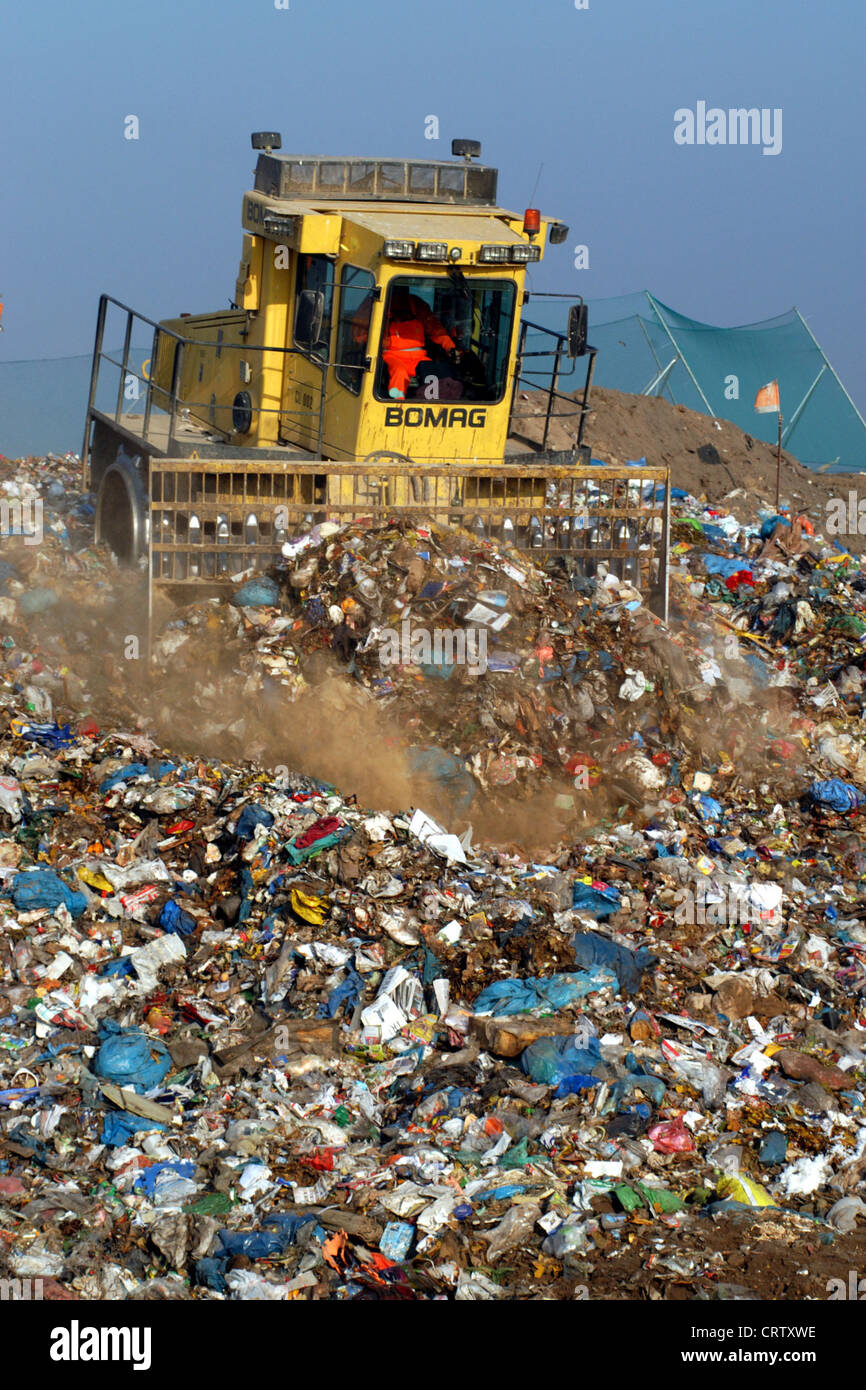 City landfill garbage bulldozer hires stock photography and images Alamy