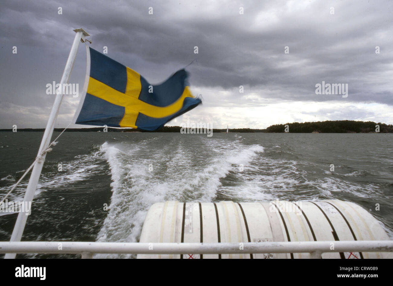 Suède - L'île de Utö dans l'archipel de Stockhölm - Le drapeau suédois sweden flag Stock Photo