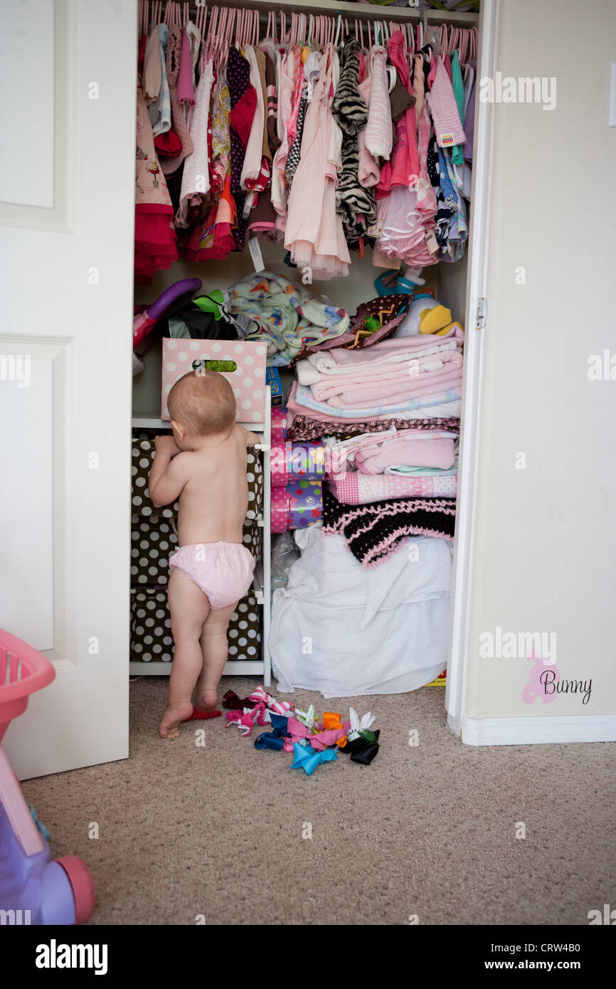 Clothes closet teen hi-res stock photography and images - Alamy