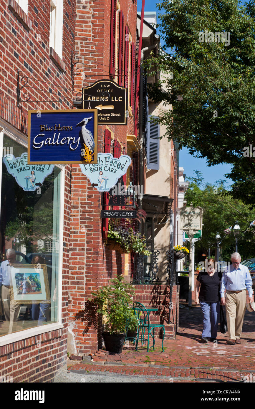 Shops on Delaware Street, historic New Castle, Delaware Stock Photo Alamy