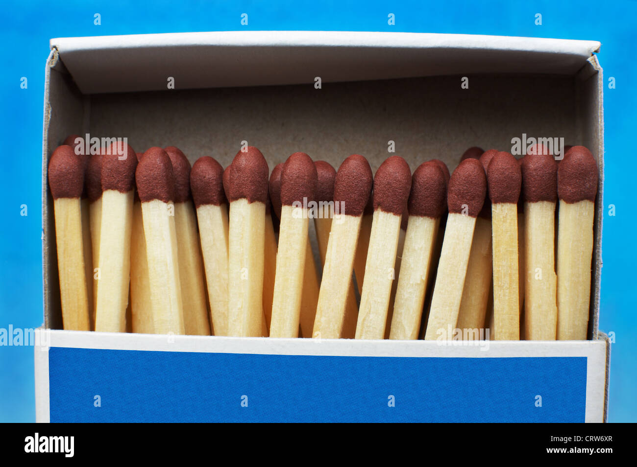 Box with matches hi-res stock photography and images - Alamy