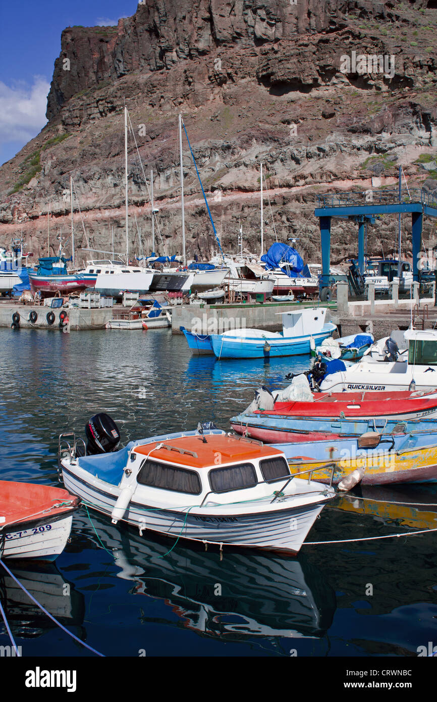 Mogan puerto painting hi-res stock photography and images - Alamy