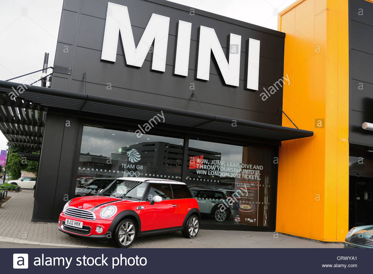 Mini Cooper Dealers >> Mini Car Dealership Coventry Uk Stock Photo 49128073 Alamy Mini Cooper Dealers >> Mini Car Dealership Coventry Uk Stock Photo 49128073 Alamy
