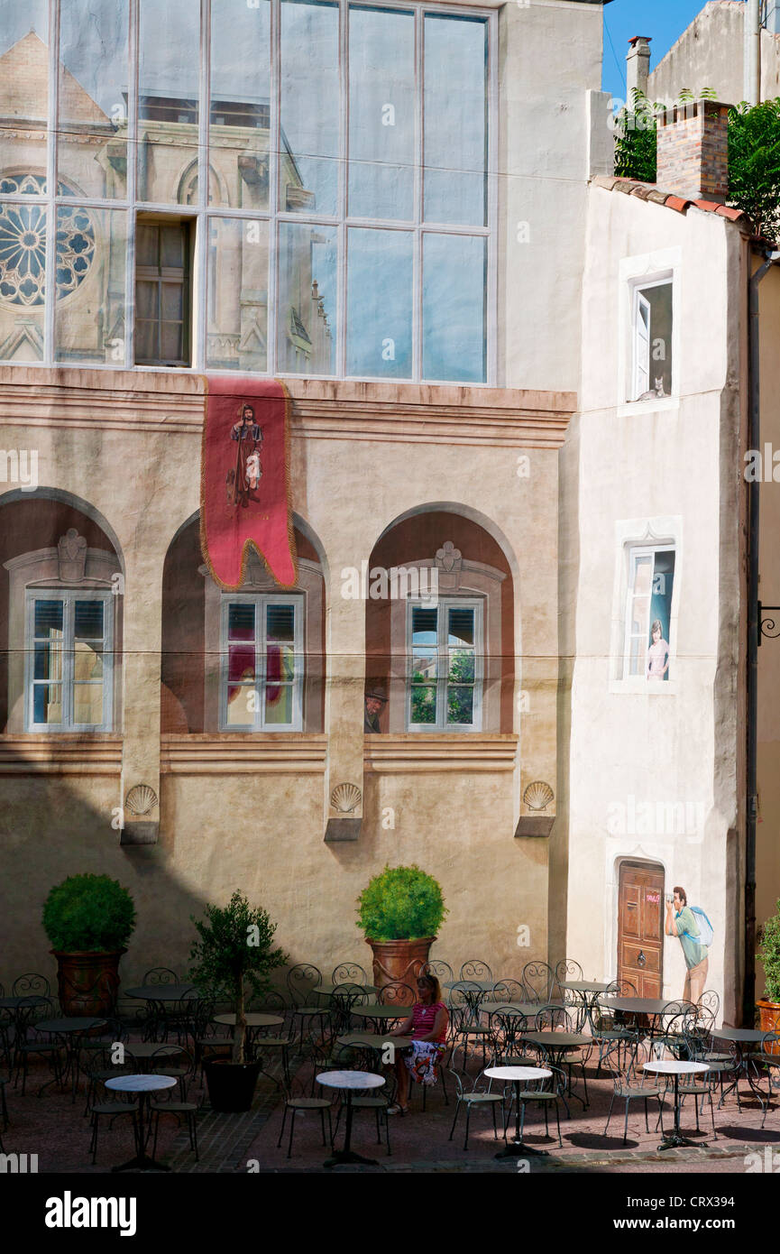 Place Sainte Anne,Montpellier, Herault, LanguedocRoussillon, France Stock Photo Alamy