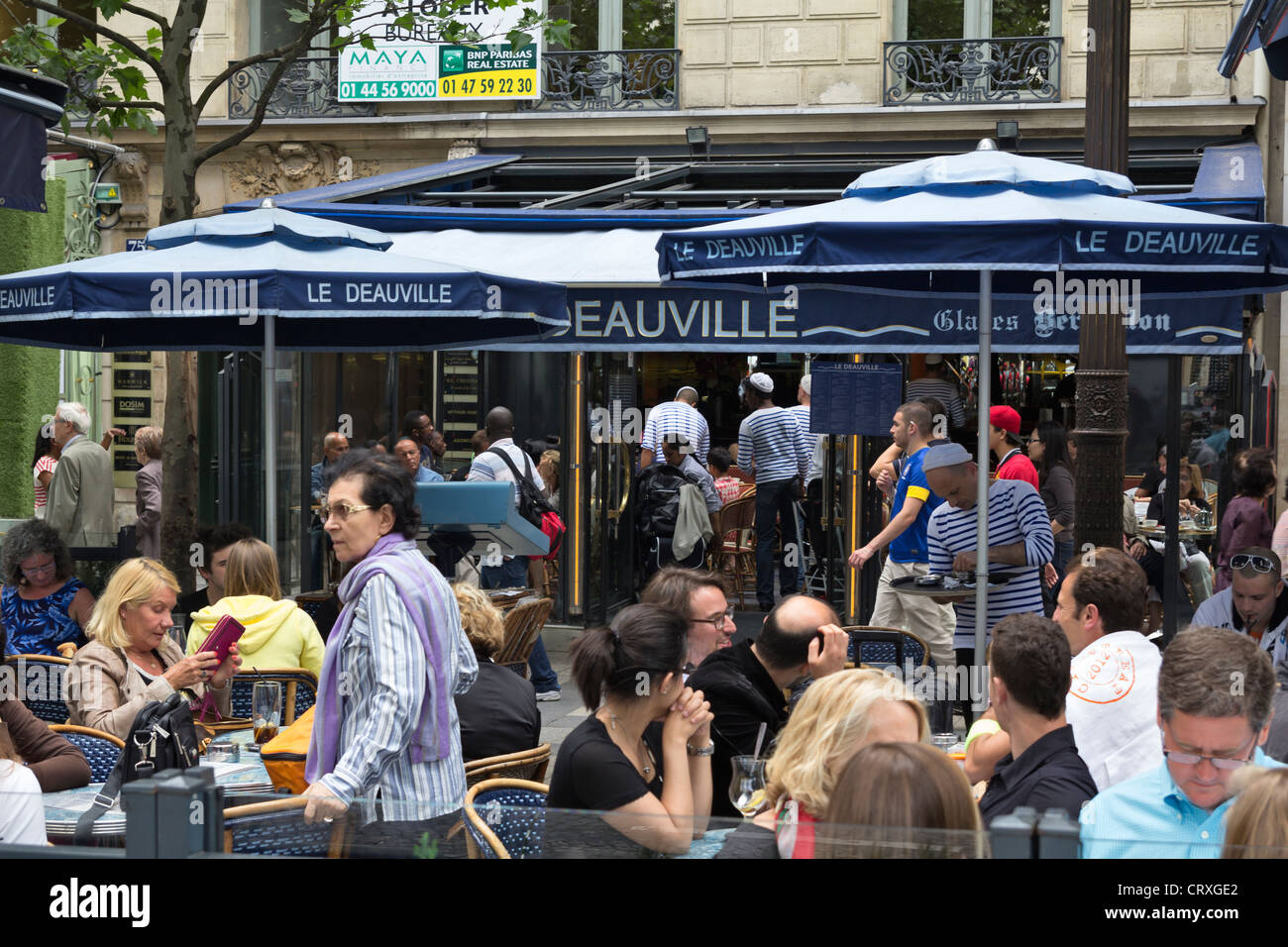 Le Deauville Brasserie on Avenue des Champs-Élysées, Paris, France Stock Photo