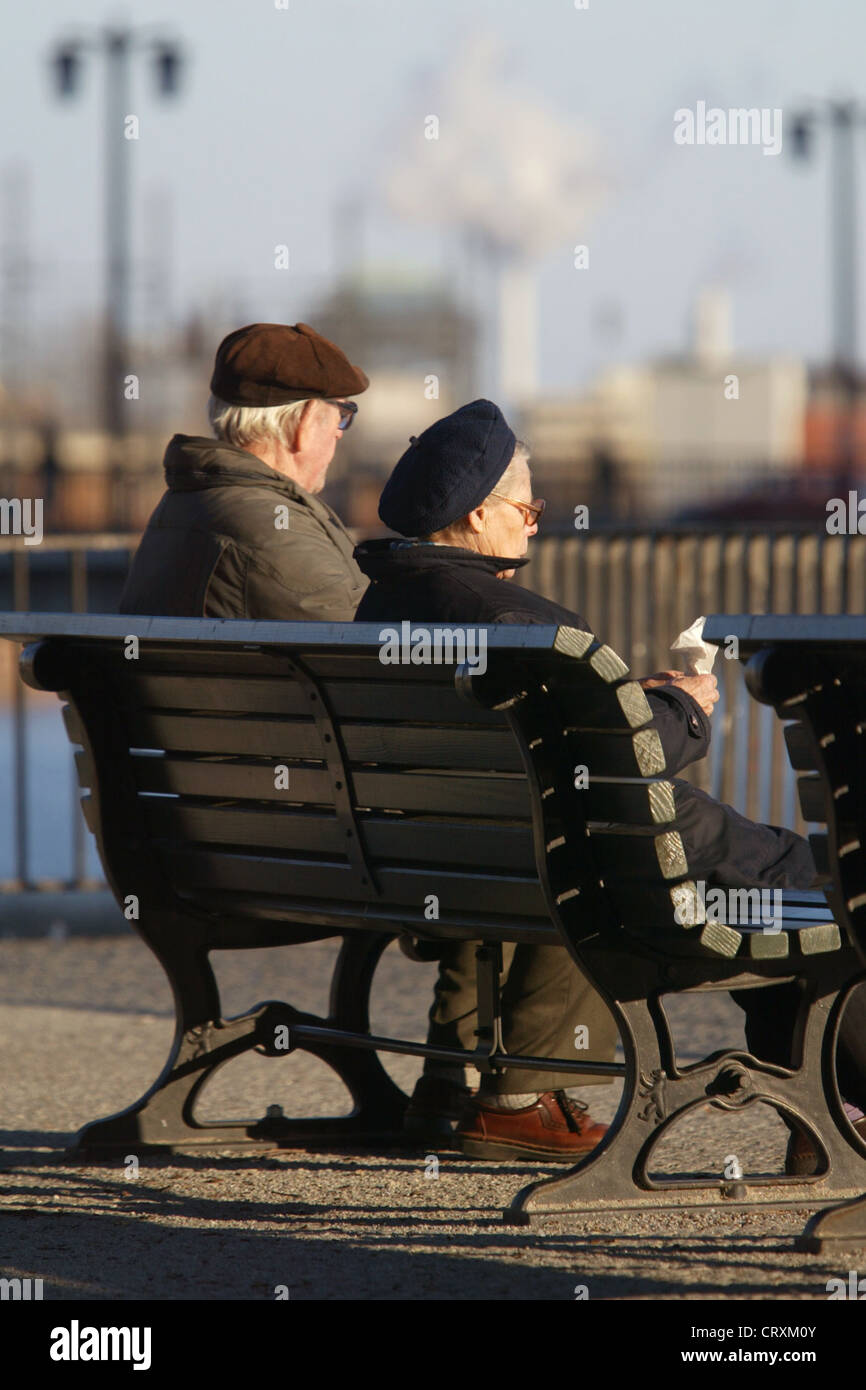 Retired man boring hi-res stock photography and images - Alamy