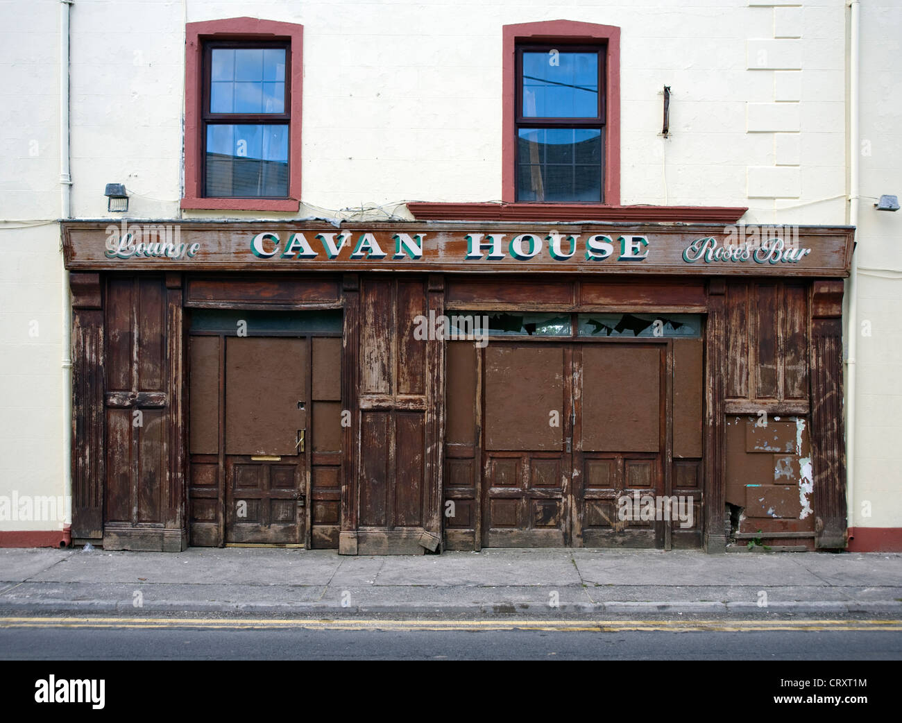 Cavan House, derelict bar on West End, Bundoran, County Donegal. Stock Photo