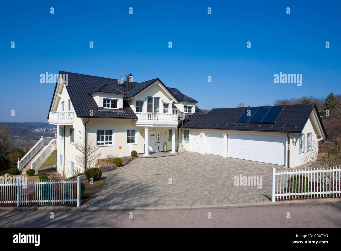 Detached one family house hires stock photography and images Alamy