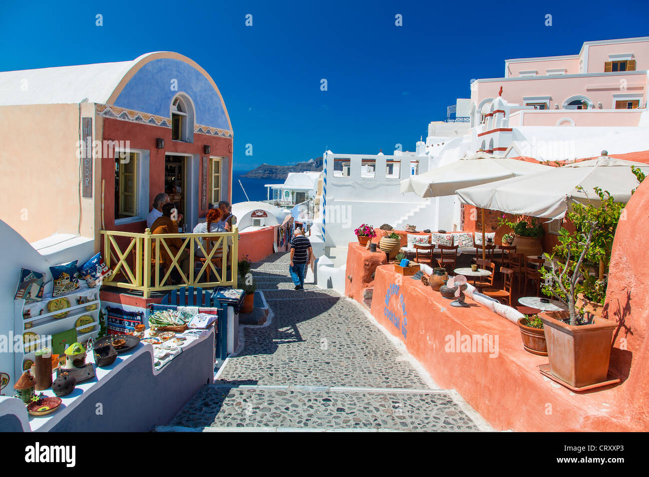 Greece, Santorini, Street Scene in Oia Stock Photo