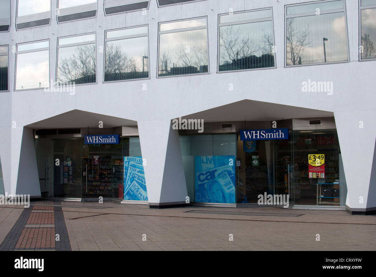 W H Smith Store At Base Of The Alpha Tower Birmingham UK Stock Photo w-h-smith-store-at-base-of-the-alpha-tower-birmingham-uk-stock-photo