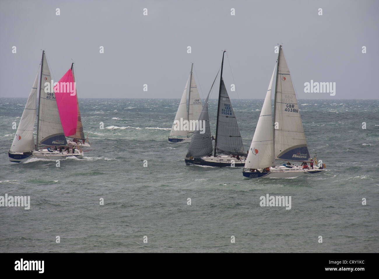 Round the island boat race hi-res stock photography and images - Alamy