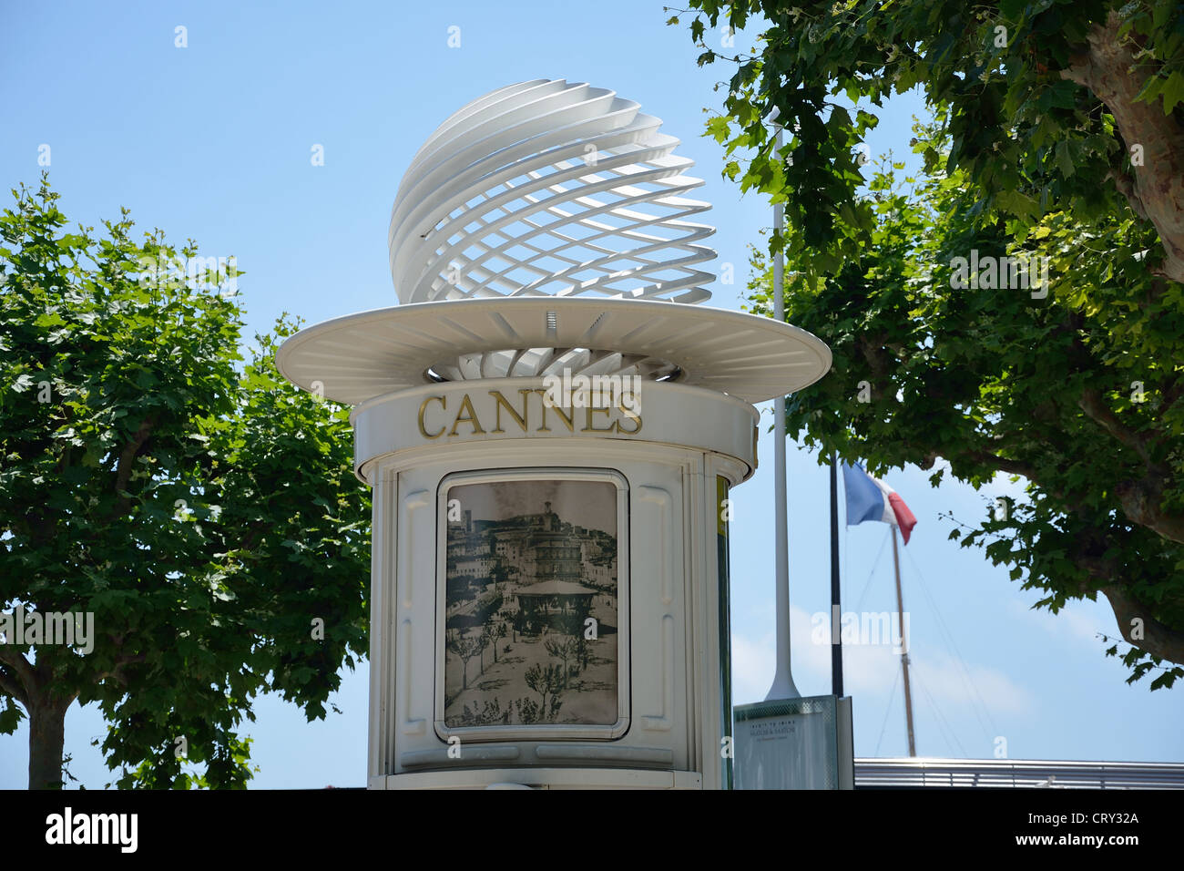 Advertising column colonne morris hi-res stock photography and images ...