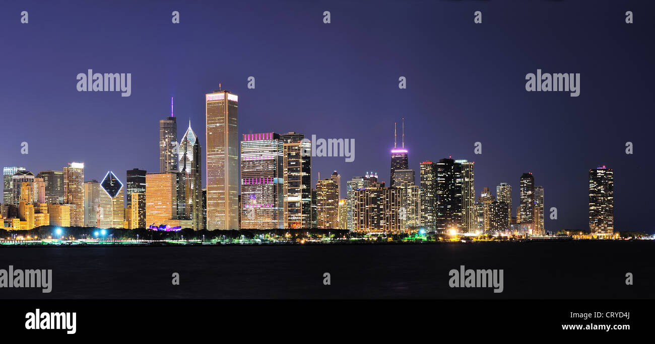 Chicago city downtown urban skyline panorama at dusk with skyscrapers ...