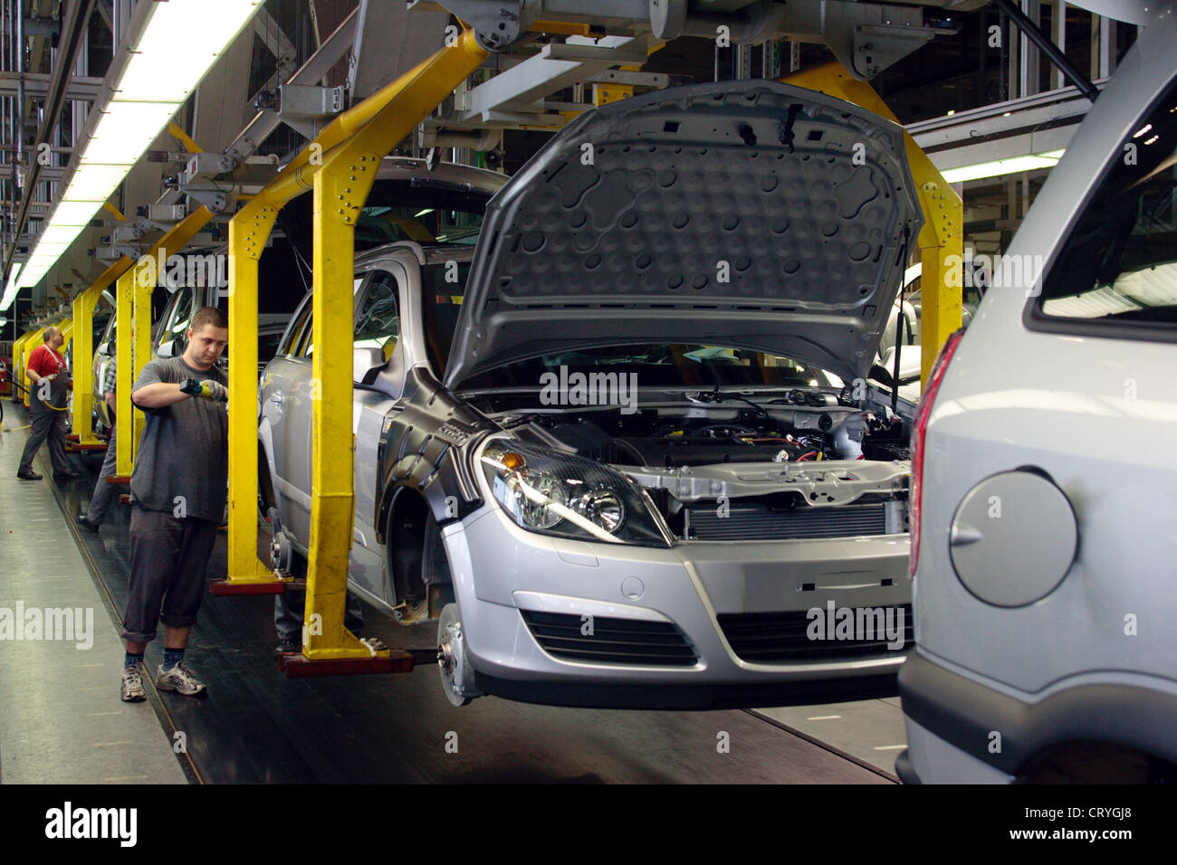 Opel car plant assembly production line hi-res stock photography and ...