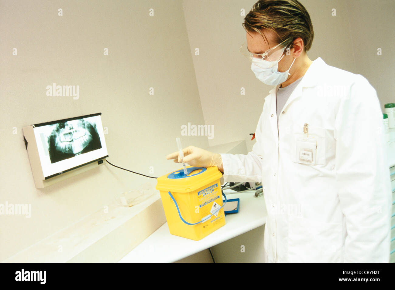 Office waste hi-res stock photography and images - Alamy