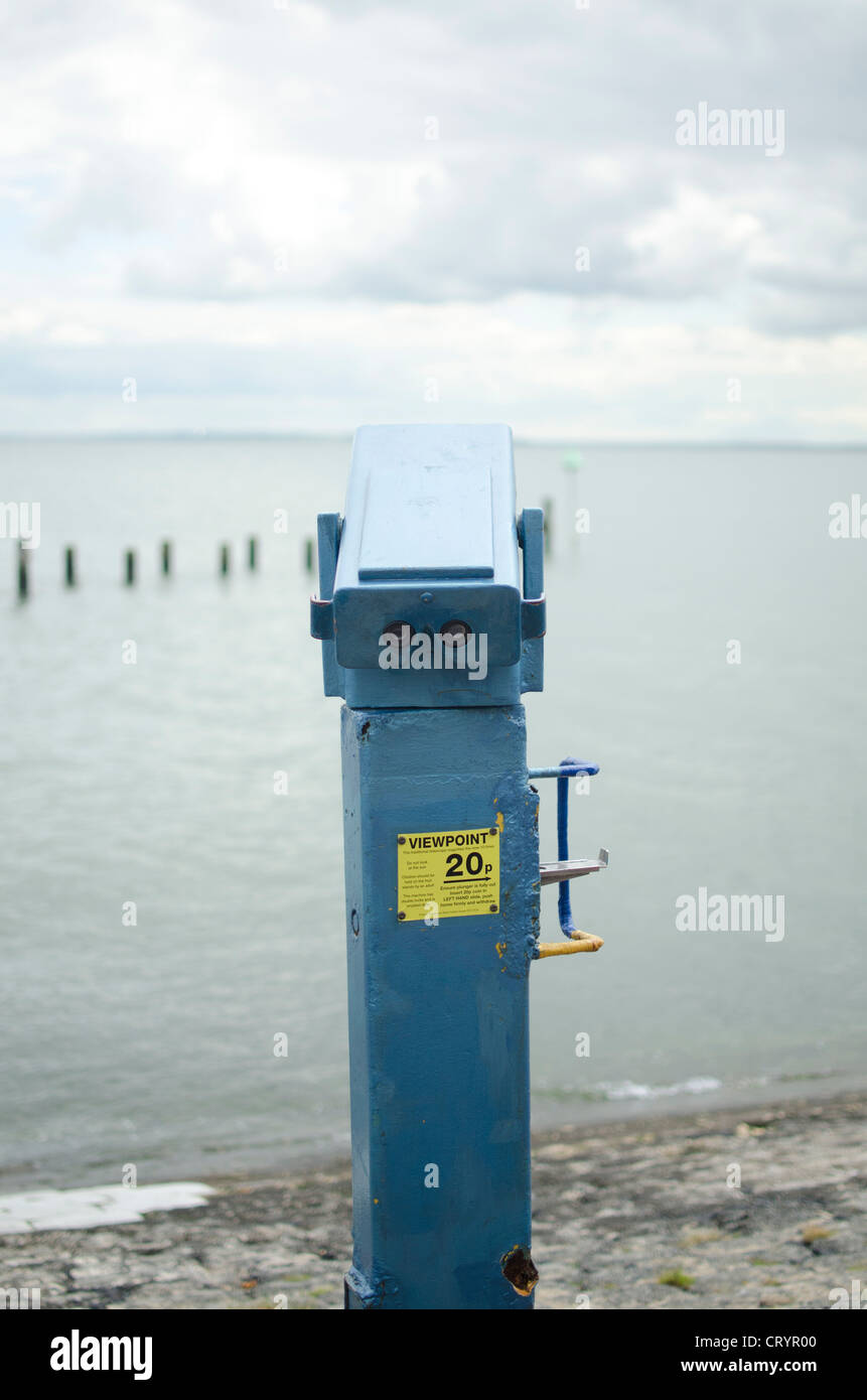 Seaside binoculars hi-res stock photography and images - Alamy