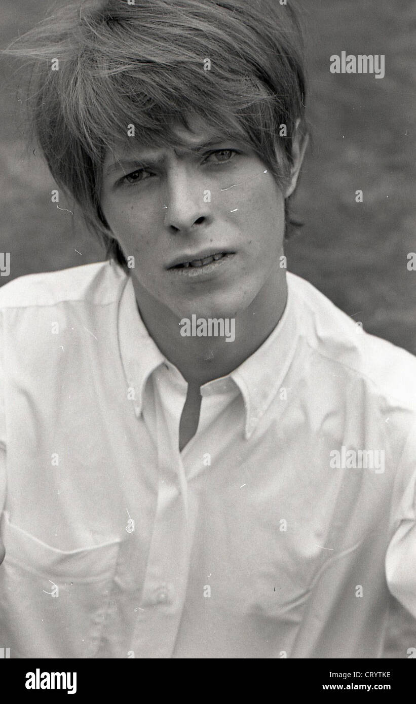 005542 - David Bowie in Paddington, London in 1968 Stock Photo