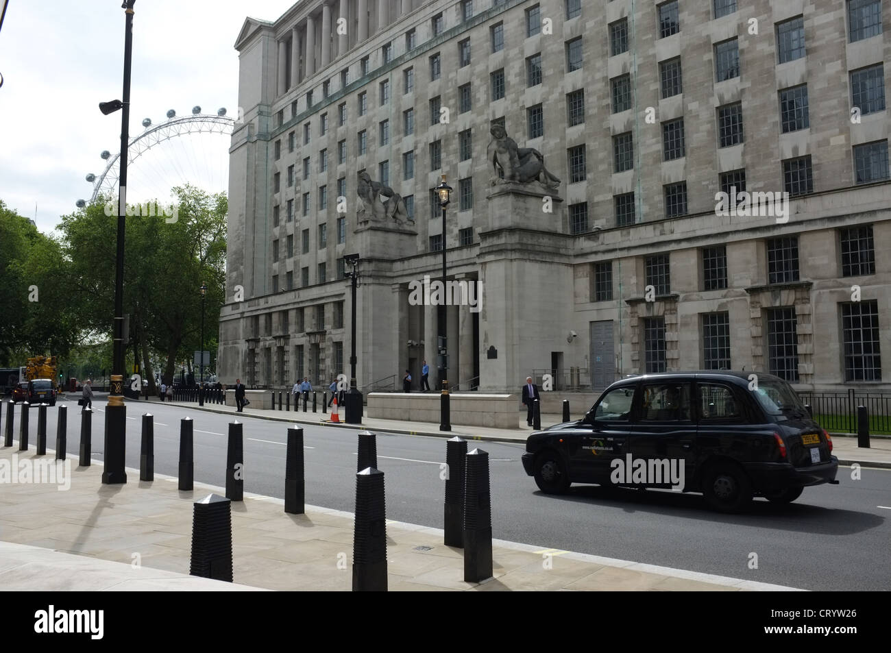 Ministry of Defence HQ in Horse Guards Avenue, London UK Stock Photo