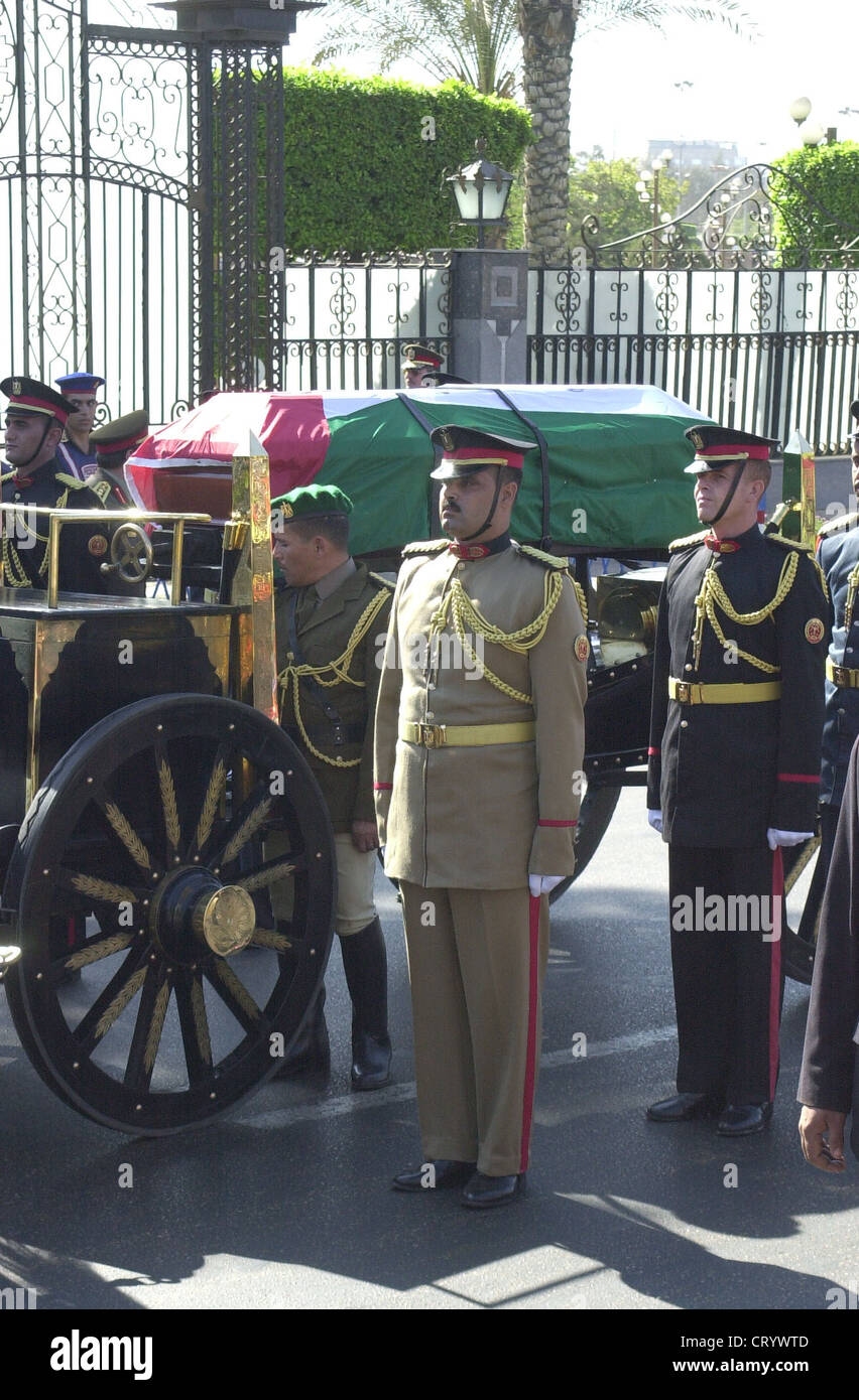 2004 The casket of Palestinian leader Yasser Arafat in the state