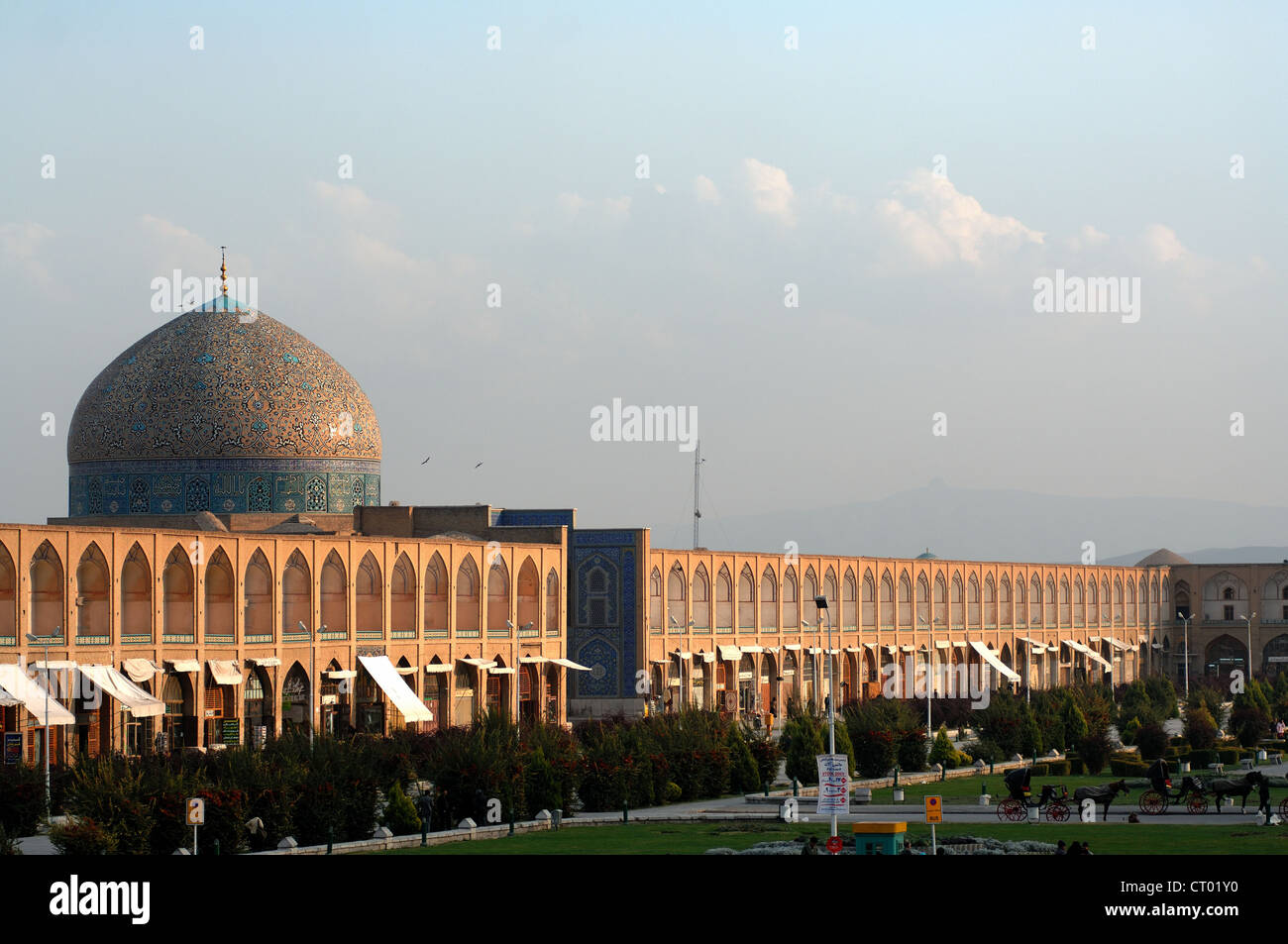 IRAN Esfehan Sheikh-Lotf-Allah Mosque Naghsh-e Jahan Square Stock Photo