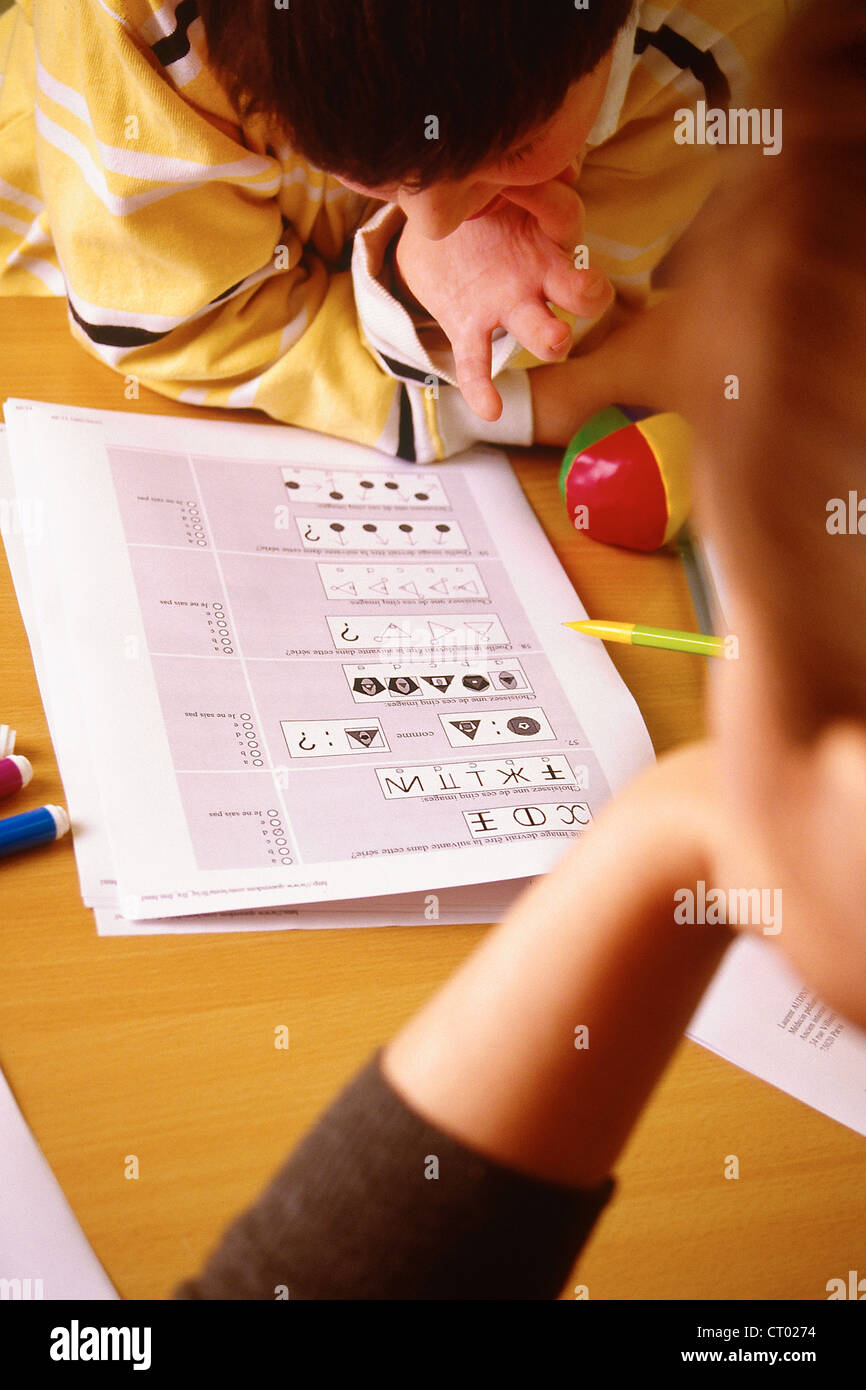 Intelligence test psychologist hires stock photography and images Alamy