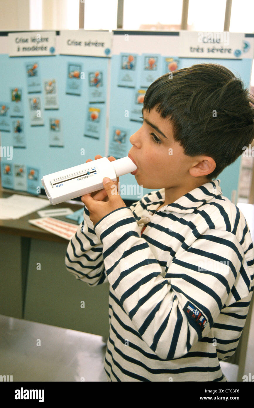 Spirometry in a child hires stock photography and images Alamy