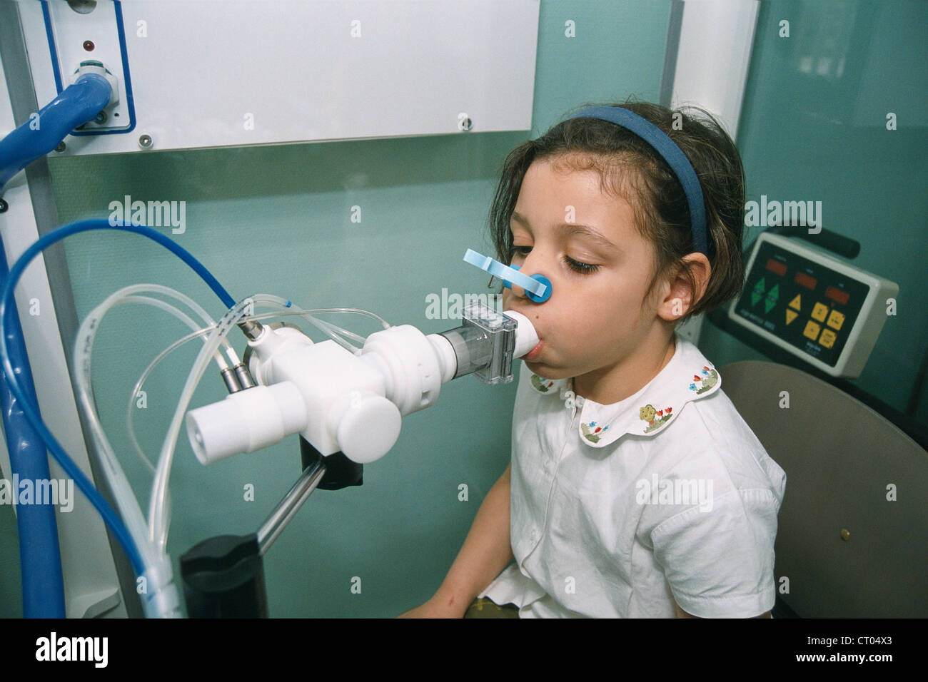 Breathing plethysmography hires stock photography and images Alamy