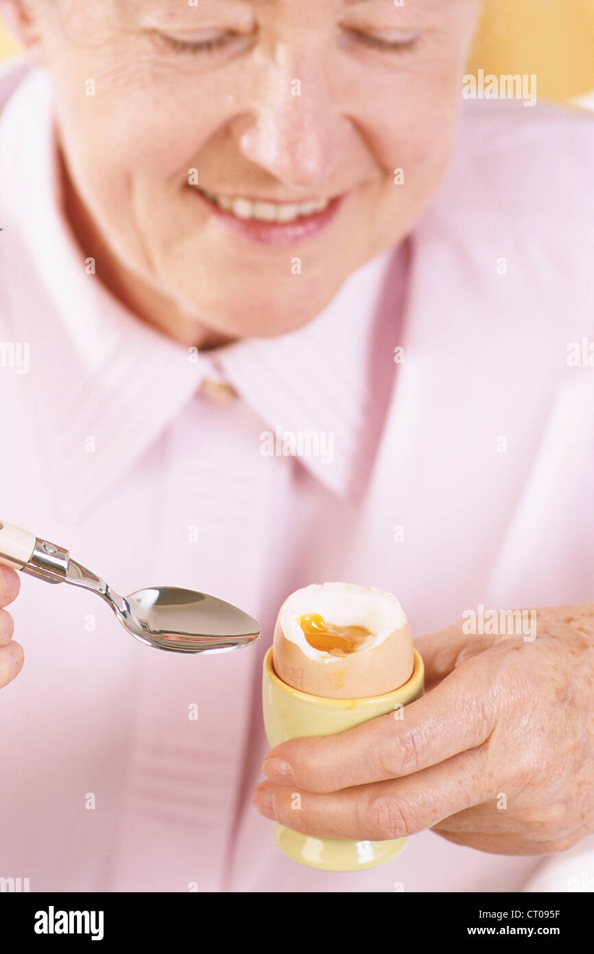 ELDERLY PEOPLE EATING A MEAL Stock Photo Alamy
