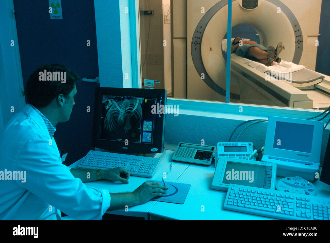 HELICAL CT SCANNER Stock Photo Alamy